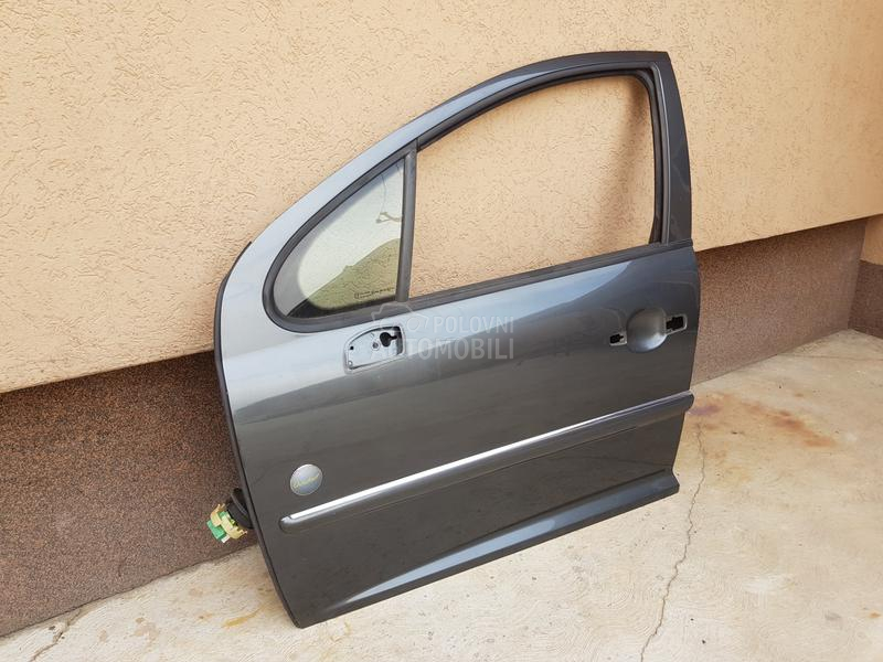Vrata prednja leva vozačeva