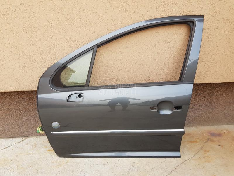 Vrata prednja leva vozačeva