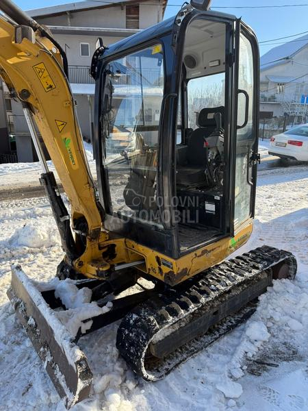 CAT 302.7D