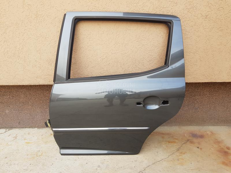 Vrata zadnja leva karavan SW