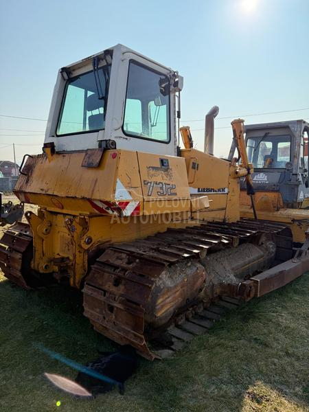 Liebherr 732