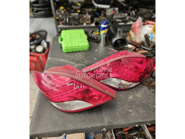 Desni stop za Peugeot 207