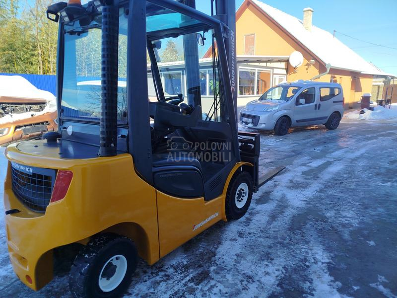 Jungheinrich DFG425