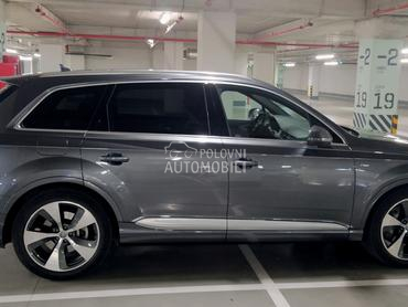 Audi Q7 3.0TDI S line 7sed