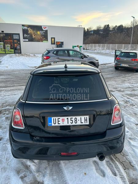 MINI One 