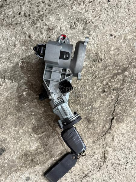 Kontakt brava Corsa D