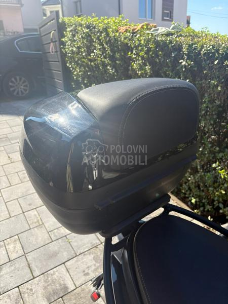 Piaggio mp3 B kategorija