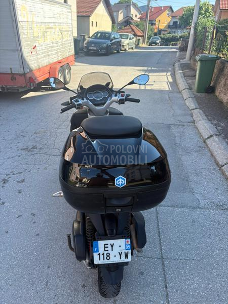 Piaggio mp3 B kategorija