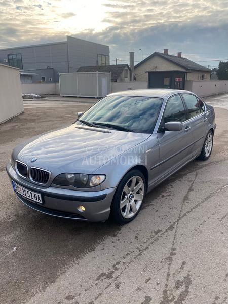 BMW 320 