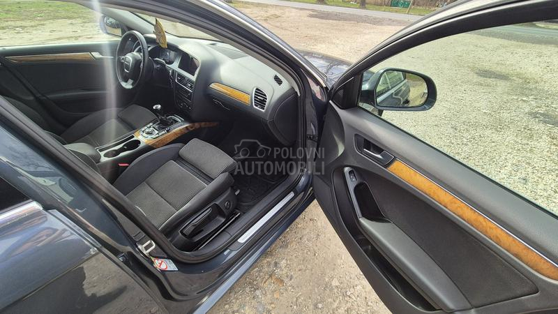 Audi A4 N.A.V.I K.S.E.N.O.N