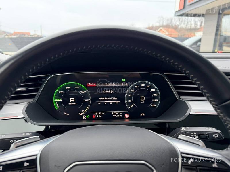 Audi e-tron 50