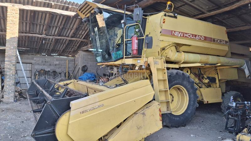 New Holland tx34