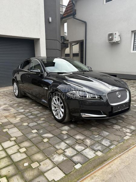 Jaguar XF 