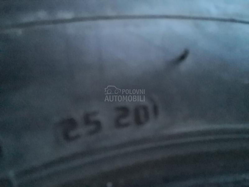 Bridgestone 205/80 R16 Zimska