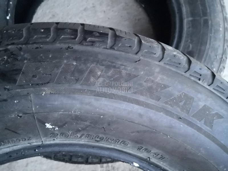 Bridgestone 205/80 R16 Zimska