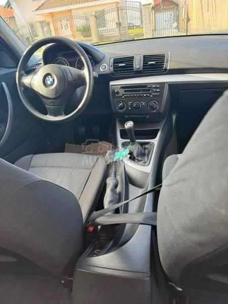 BMW 118 