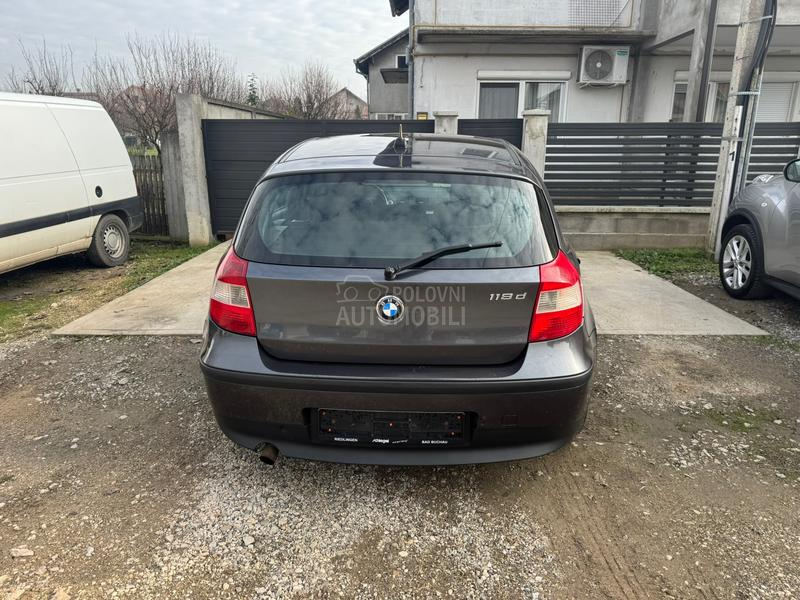 BMW 118 