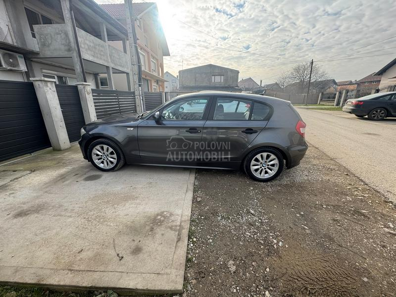 BMW 118 