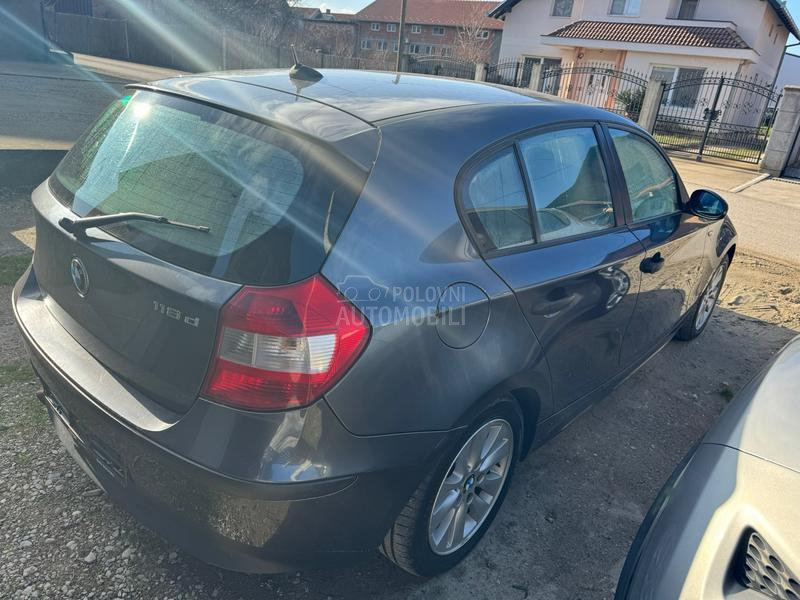 BMW 118 