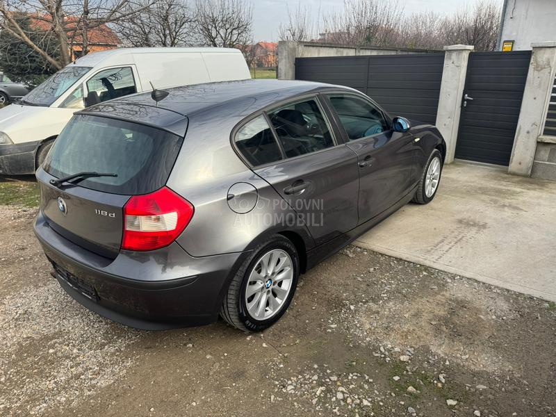 BMW 118 