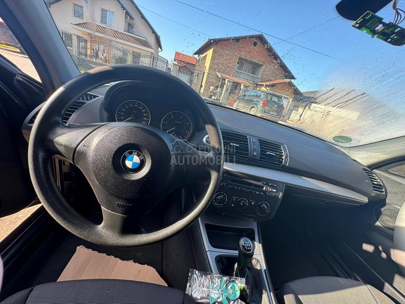 BMW 118 