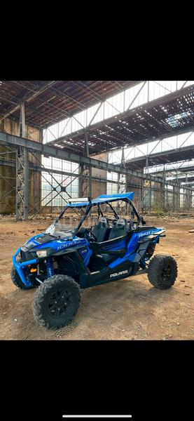 Polaris RZR