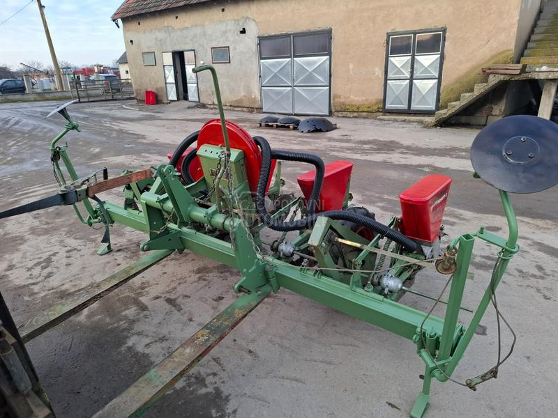 Nodet Pneumassem 4 reda