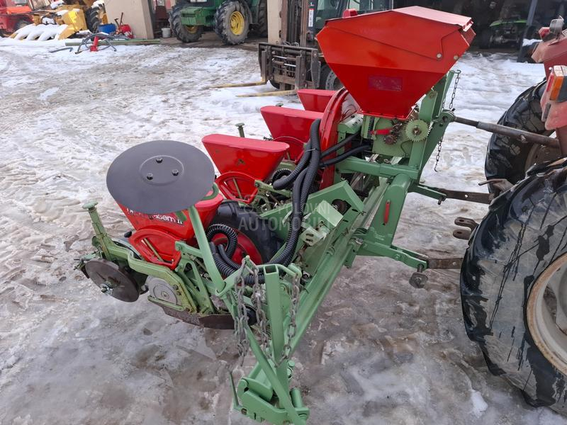 Nodet Pneumassem 4 reda