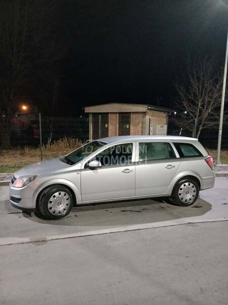 Opel Astra H 