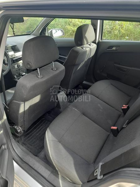 Opel Astra H 