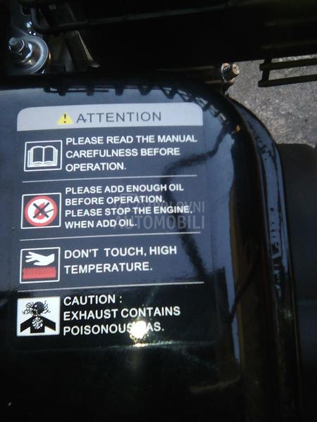 Mercedes Benz snego cistac