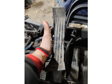 pedala gasa e60 e61 za BMW Serija 5 od 2003. do 2010. god.