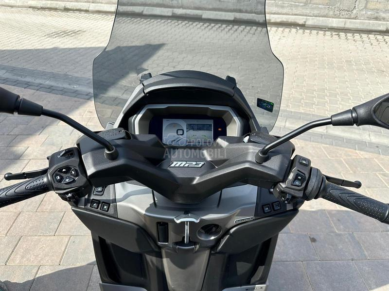 Piaggio MP3