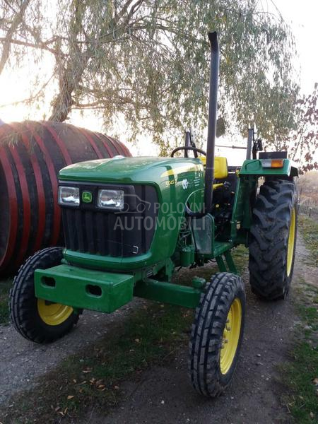 John Deere 5045D