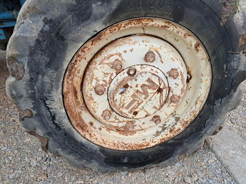 Massey Ferguson MF 4x4 / 7m