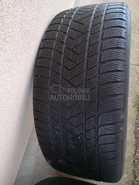 Pirelli 285/45 R20 Zimska