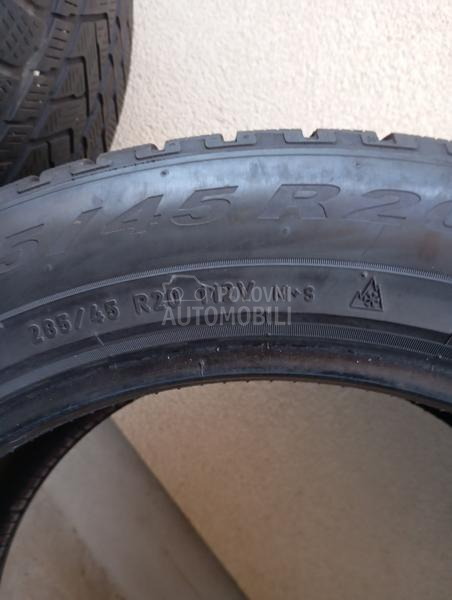Pirelli 285/45 R20 Zimska
