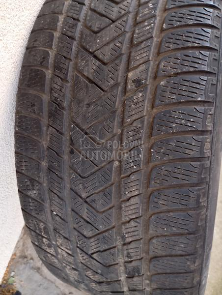 Pirelli 285/45 R20 Zimska