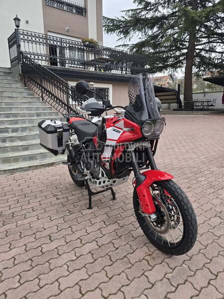 Ducati Desert X Discovery