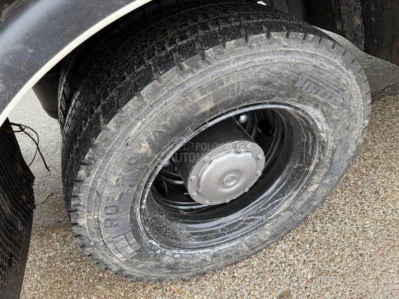 Mercedes Benz Atego 1828