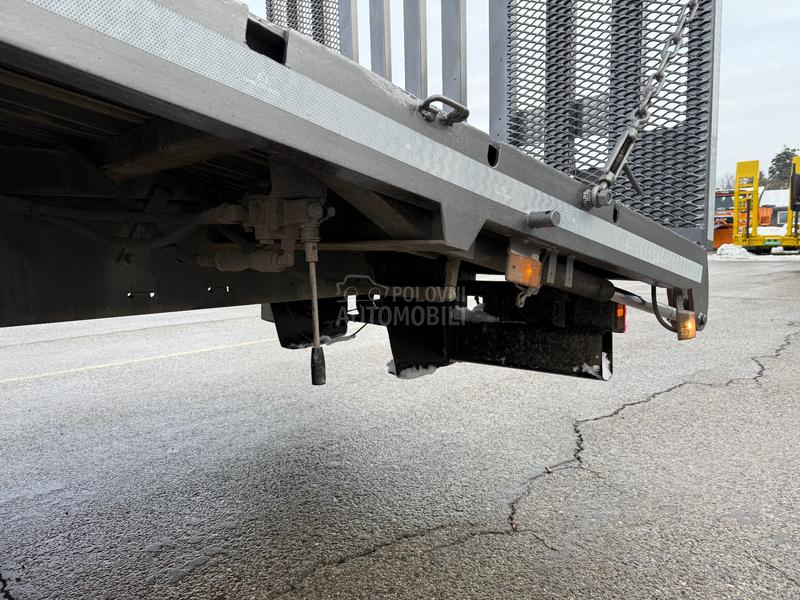 Mercedes Benz Atego 1828