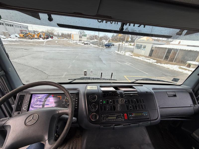 Mercedes Benz Atego 1828