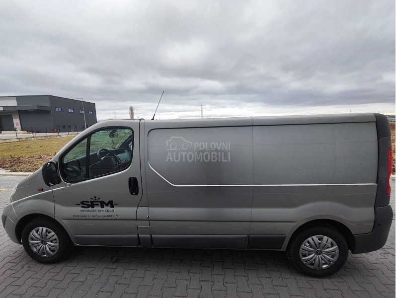 Opel Vivaro 2.5cdti long