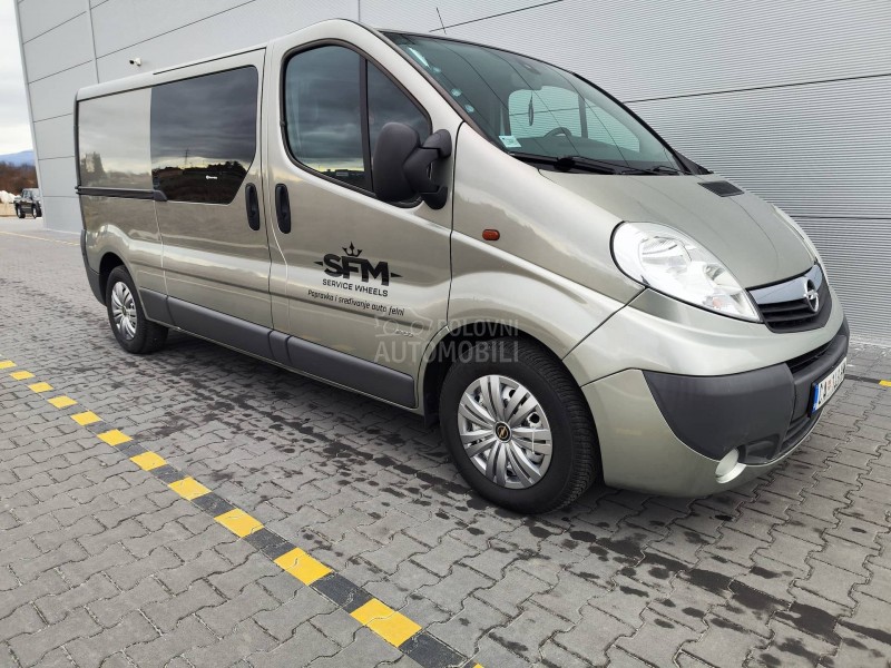 Opel Vivaro 2.5cdti long