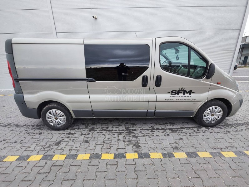 Opel Vivaro 2.5cdti long