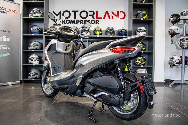Piaggio Beverly 300 hpe