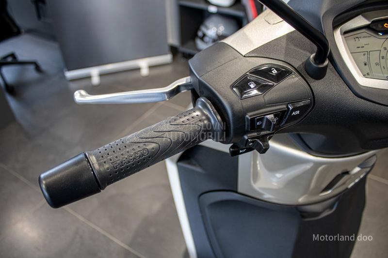 Piaggio Beverly 300 hpe