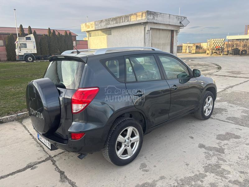 Toyota RAV 4 2.2 D4D