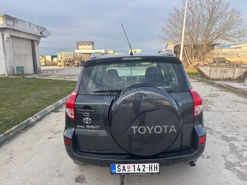 Toyota RAV 4 2.2 D4D