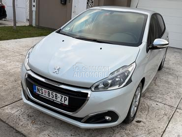 Peugeot 208 1.2 V.L.A.S.N.I.K